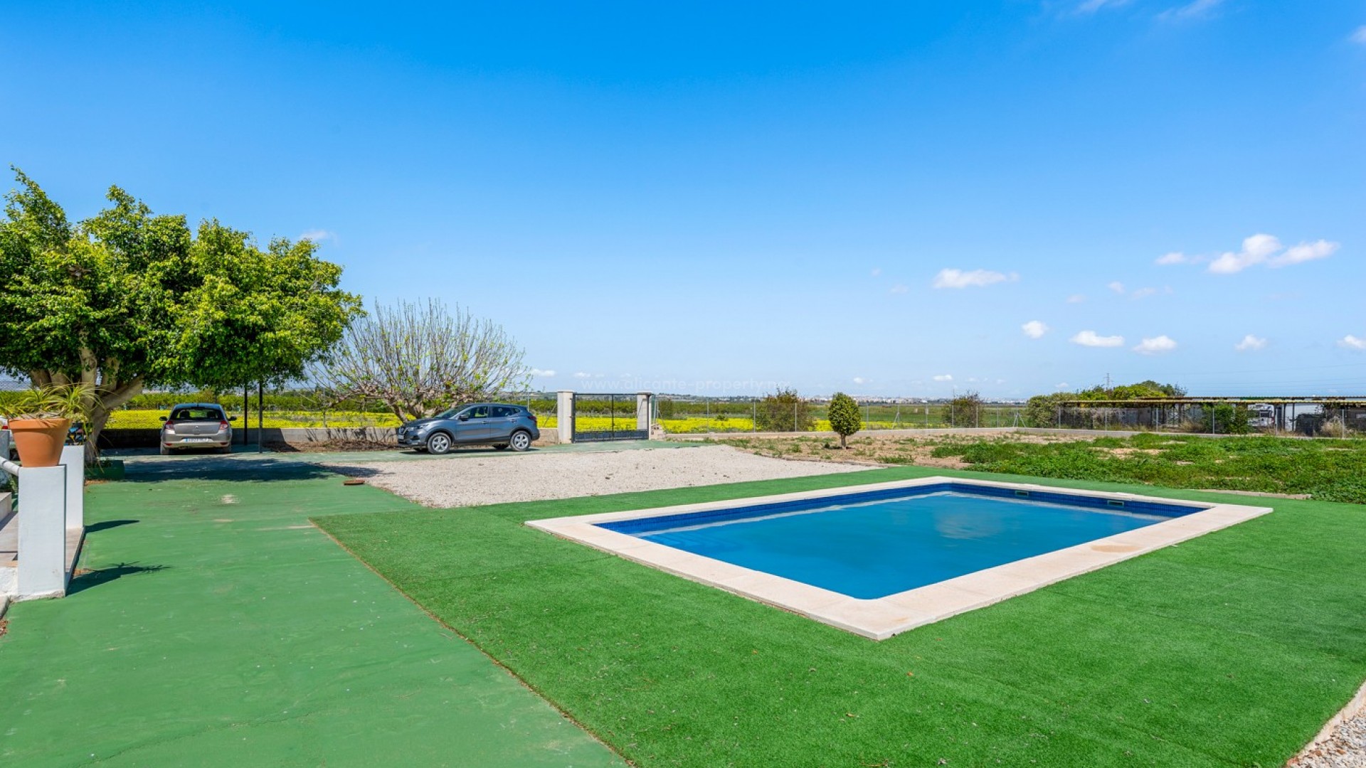 Villa en Los Montesinos