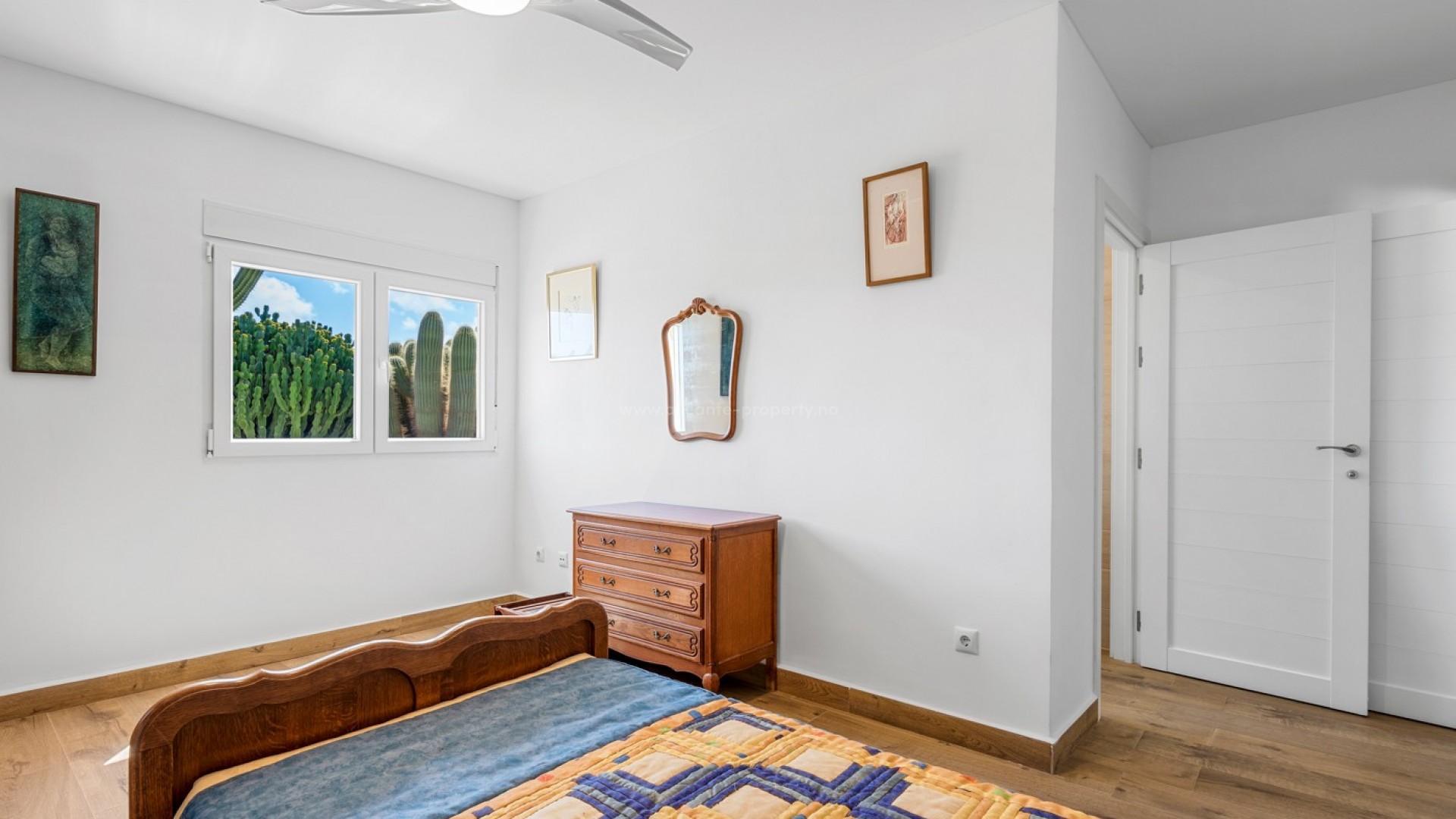 Villa en Los Montesinos