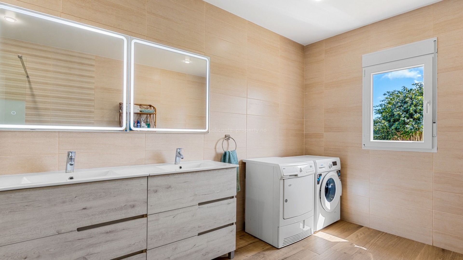 Villa en Los Montesinos