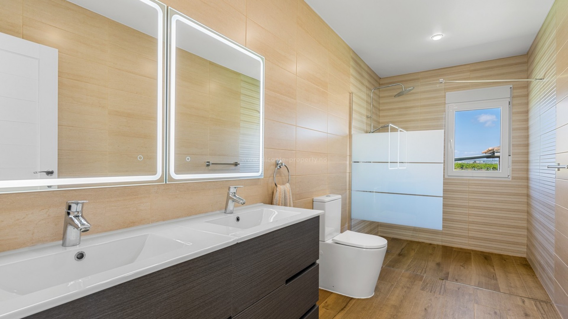 Villa en Los Montesinos