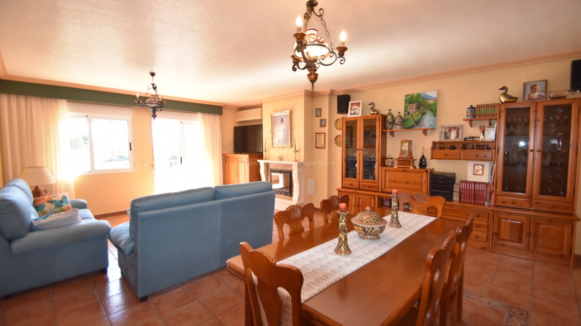 Villa en Los Montesinos