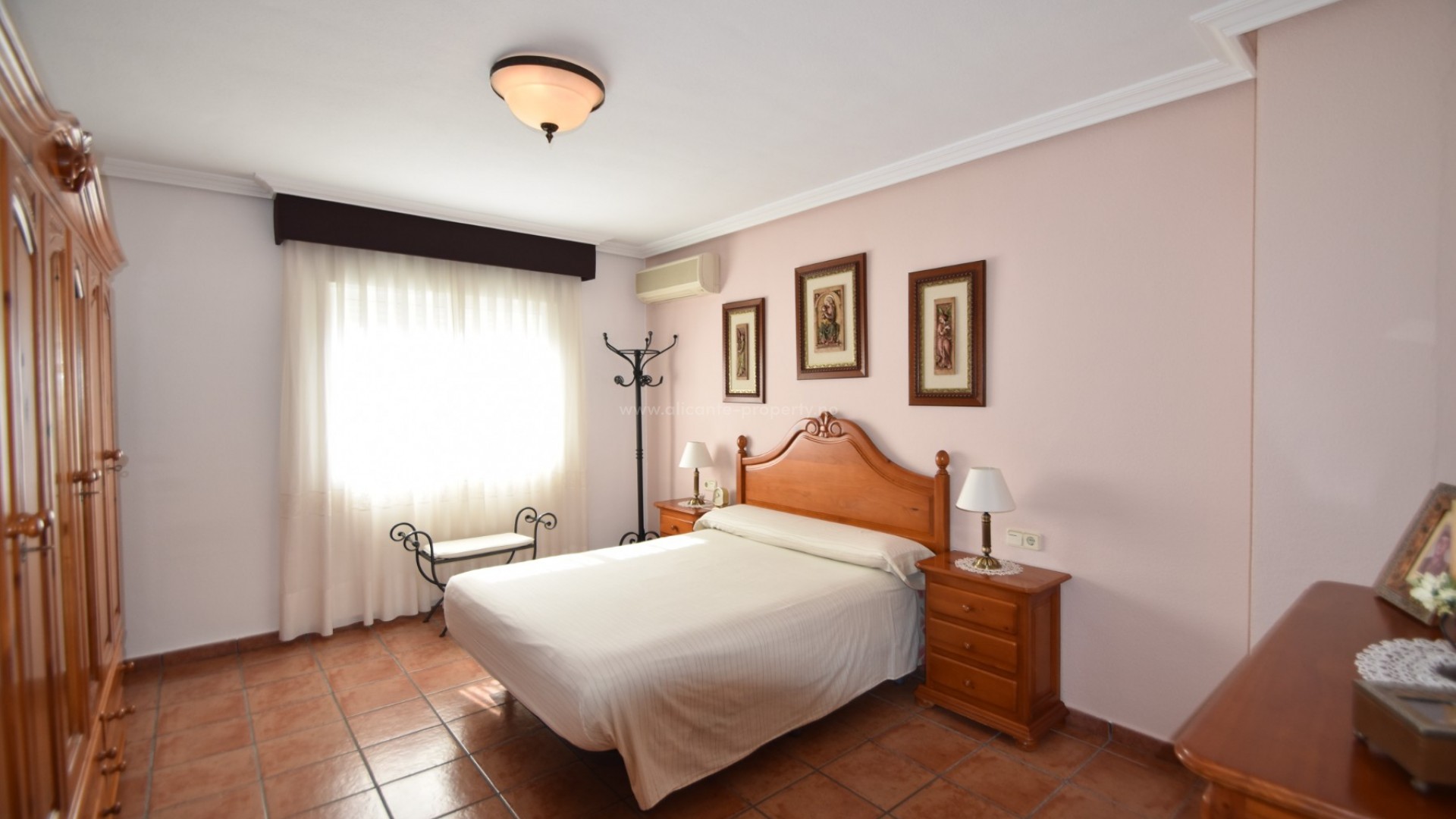 Villa en Los Montesinos