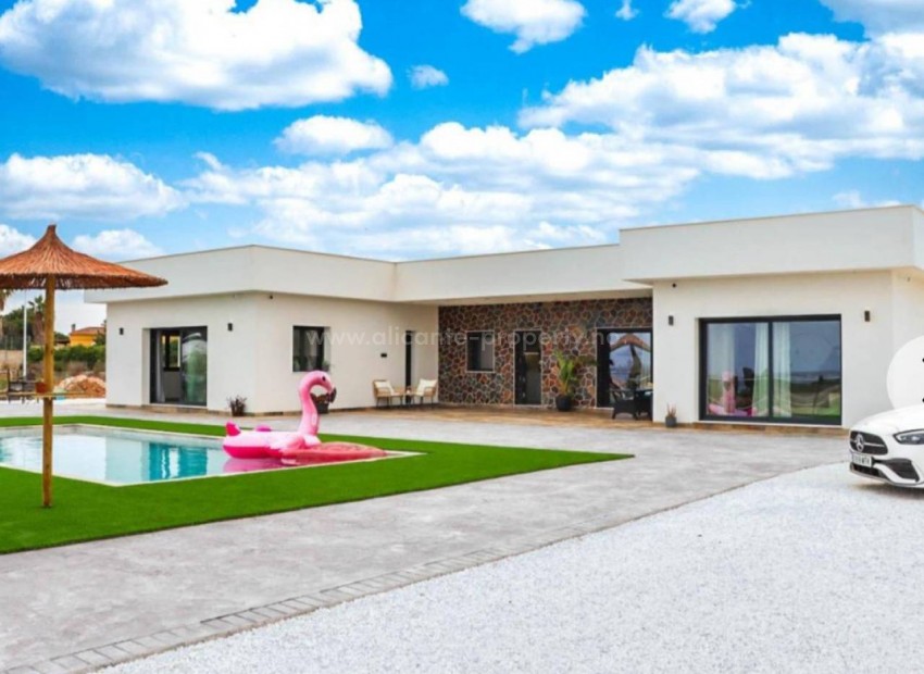 Villa en Los Montesinos