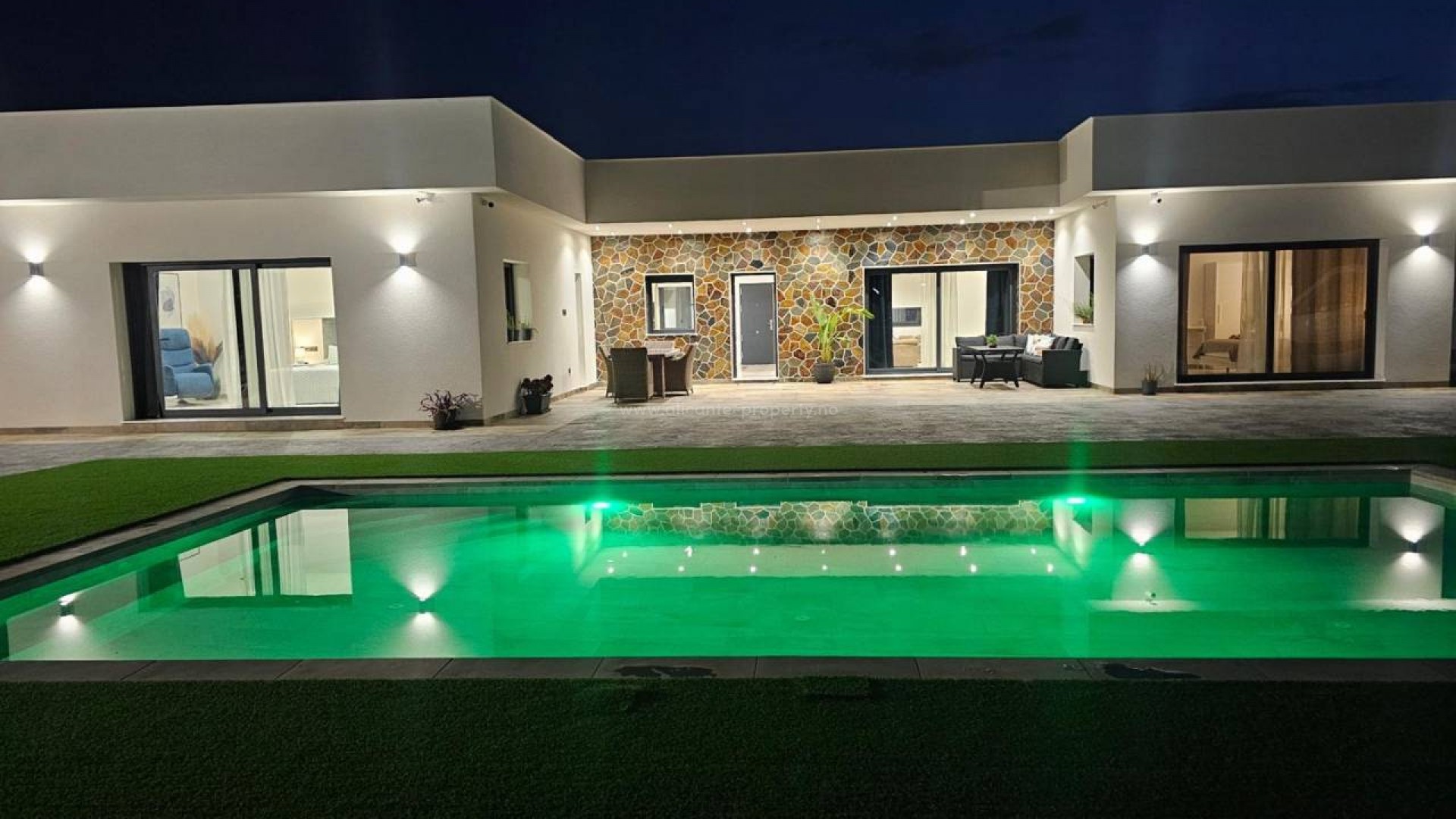 Villa en Los Montesinos