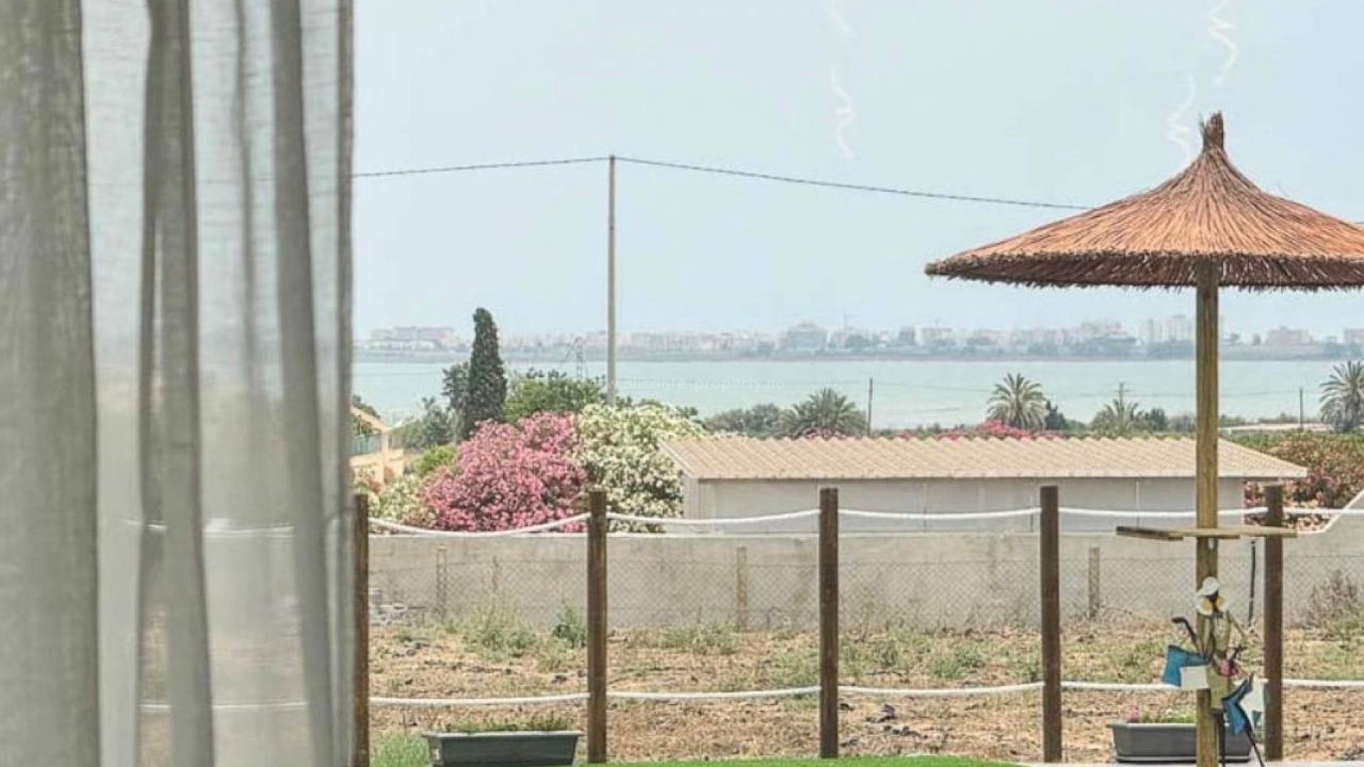 Villa en Los Montesinos