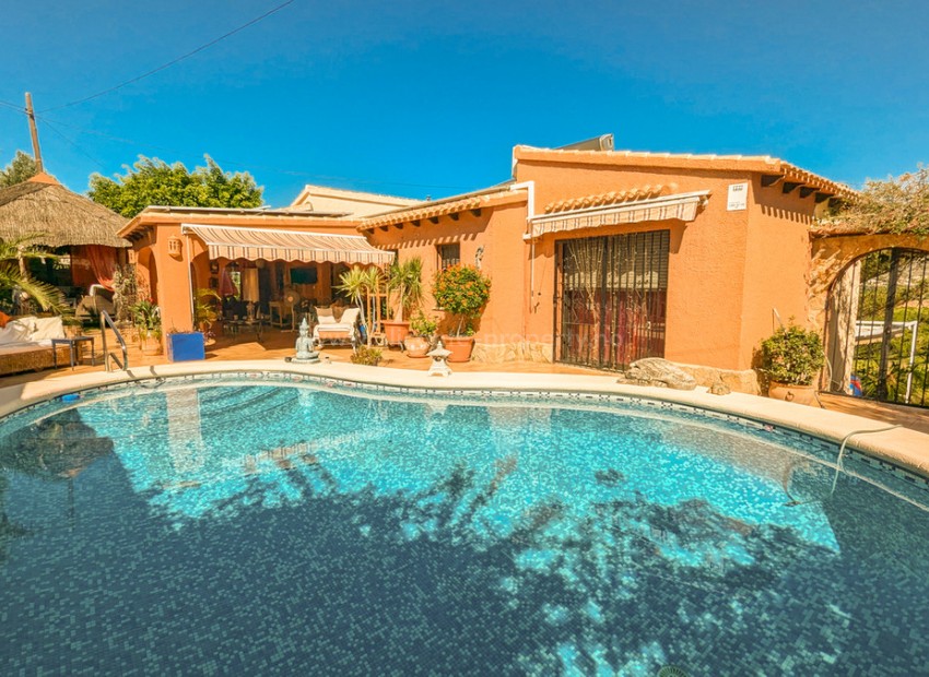 Villa en Orba Centro