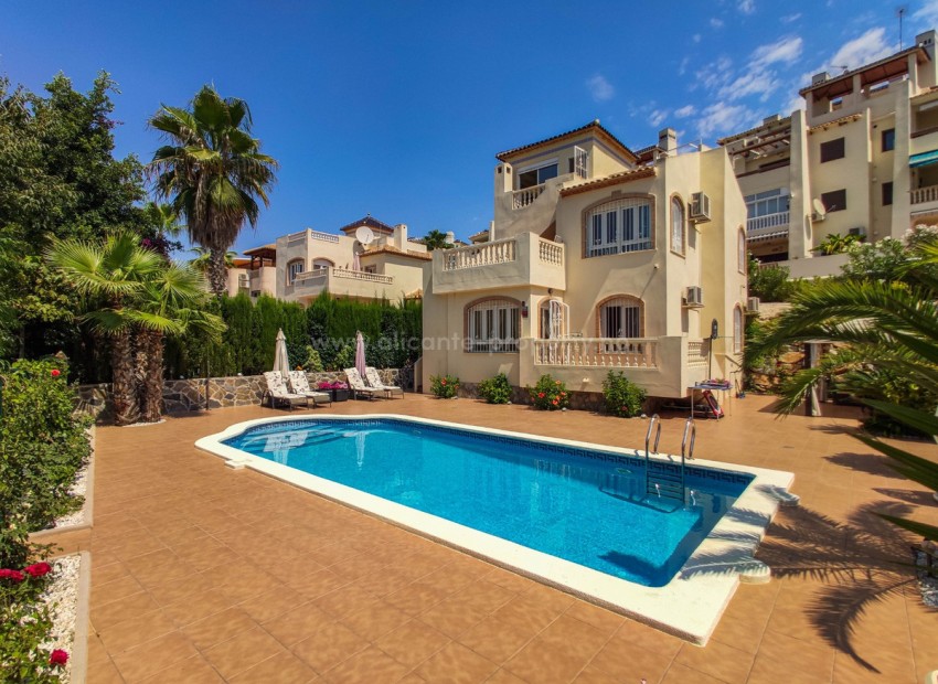 Villa en Orihuela Costa