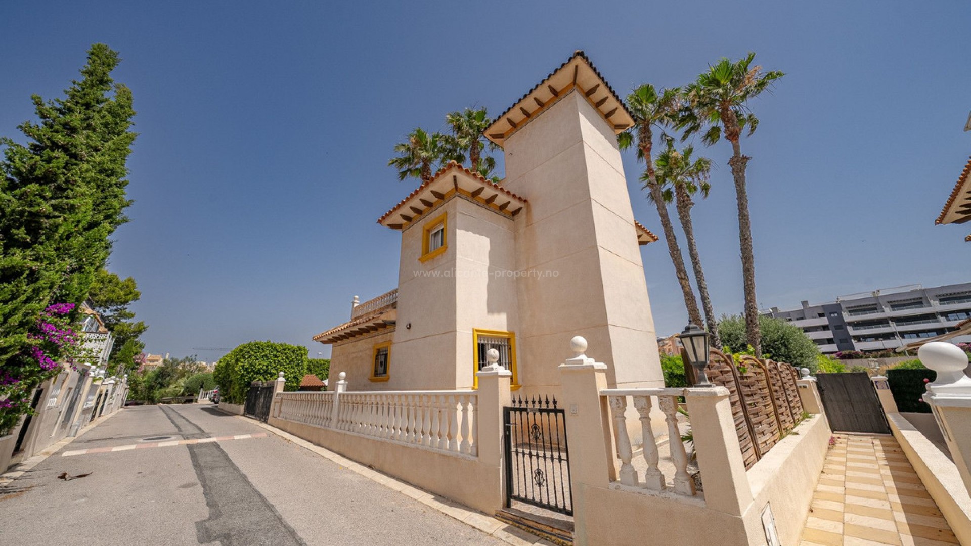 Villa en Orihuela Costa