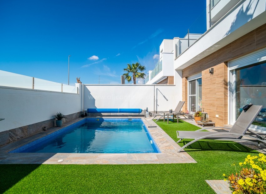 Villa en Pilar de la Horadada Centro