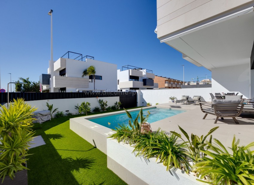 Villa en Pilar de la Horadada Centro
