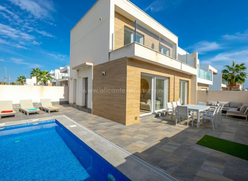 Villa en Pilar de la Horadada Centro