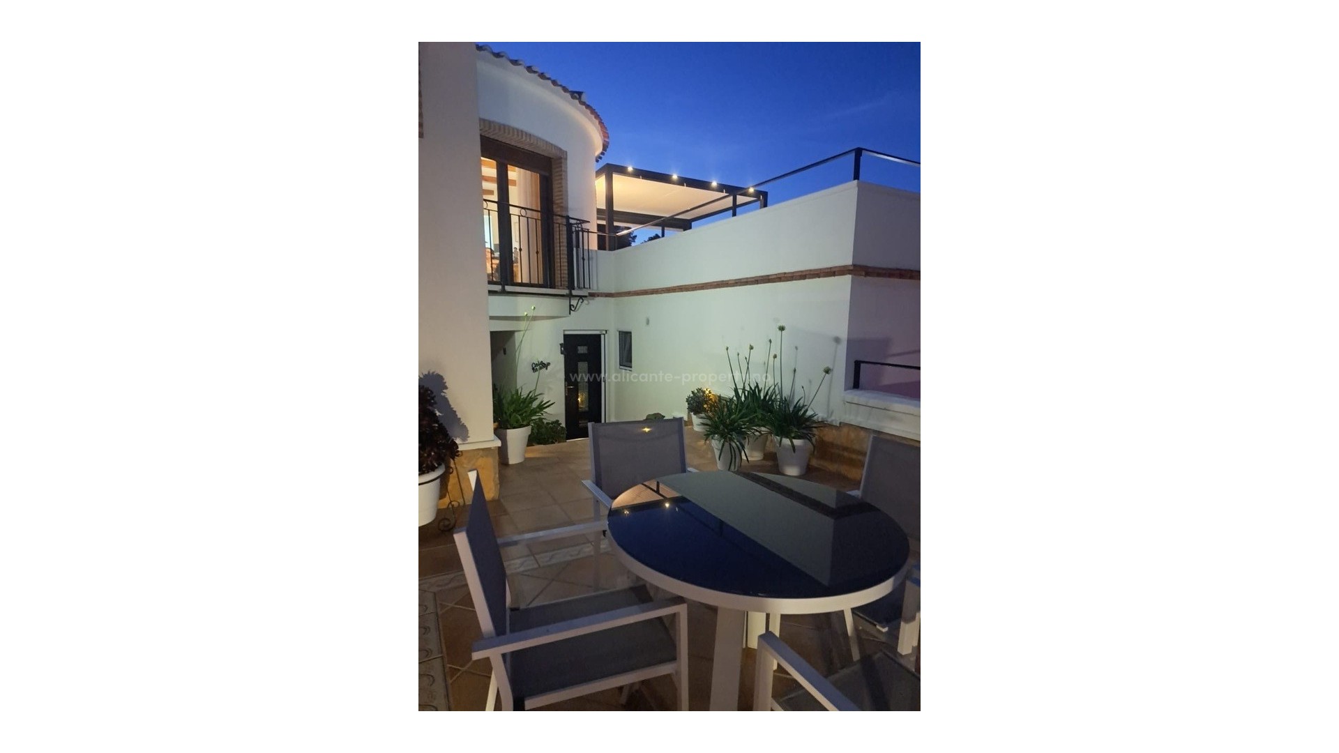 Villa en Pinar de Campoverde