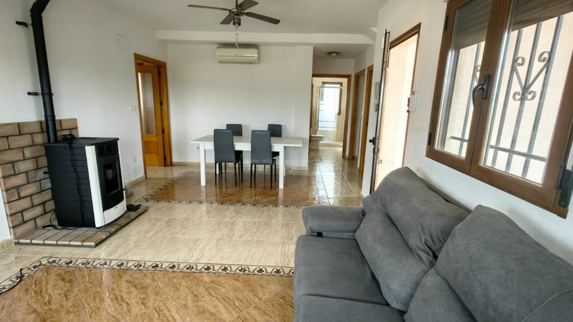 Villa en Pinoso Centro