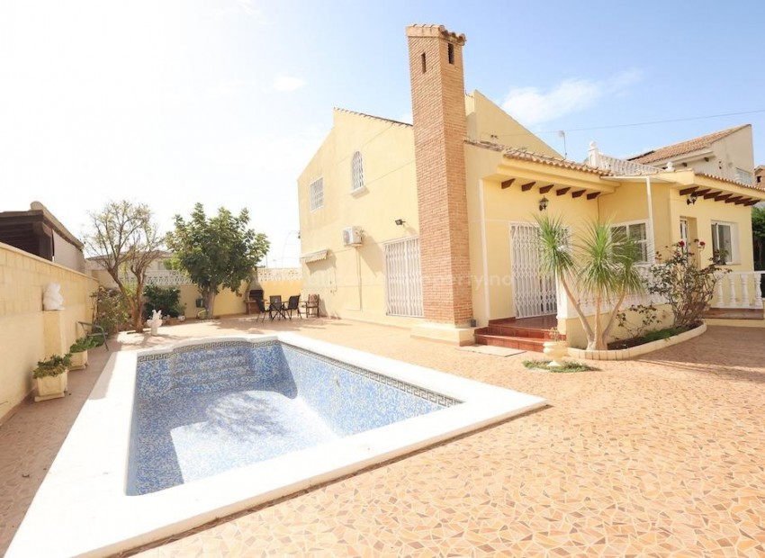 Villa en Playa Flamenca