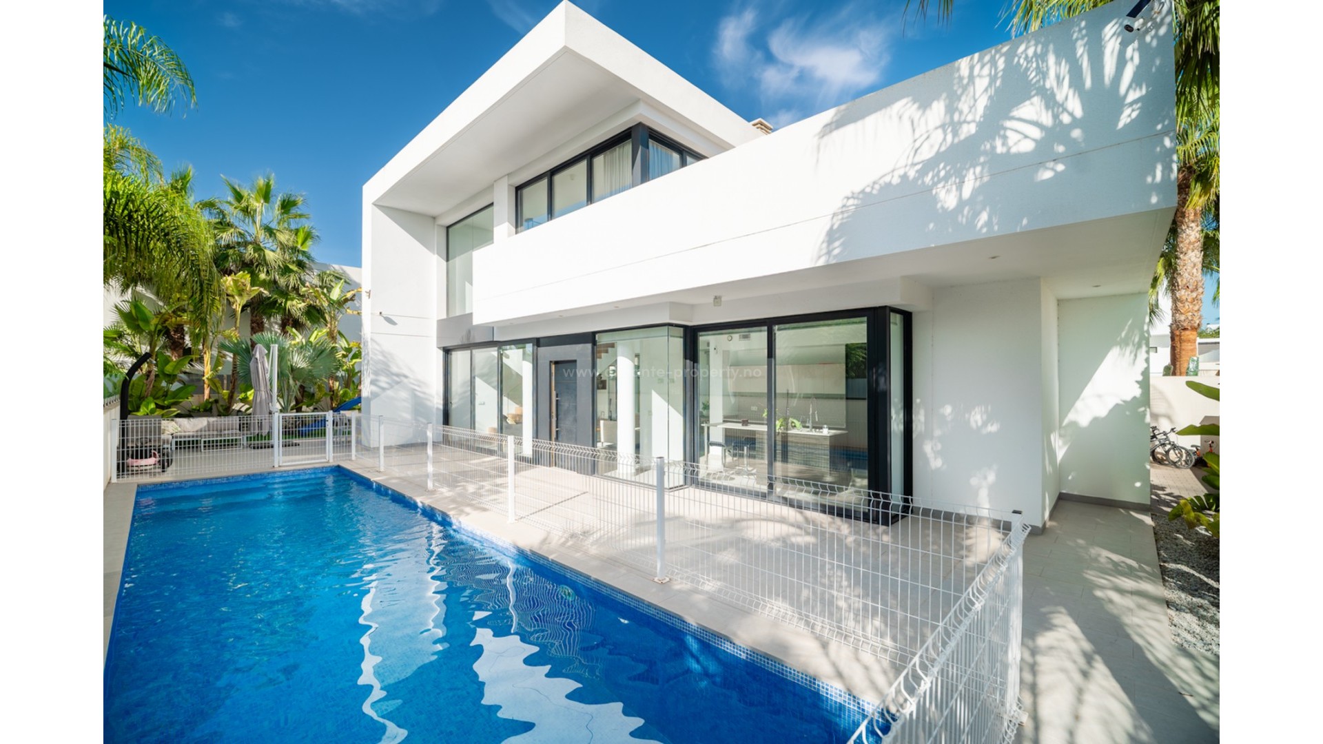 Villa en Pueblo Bravo