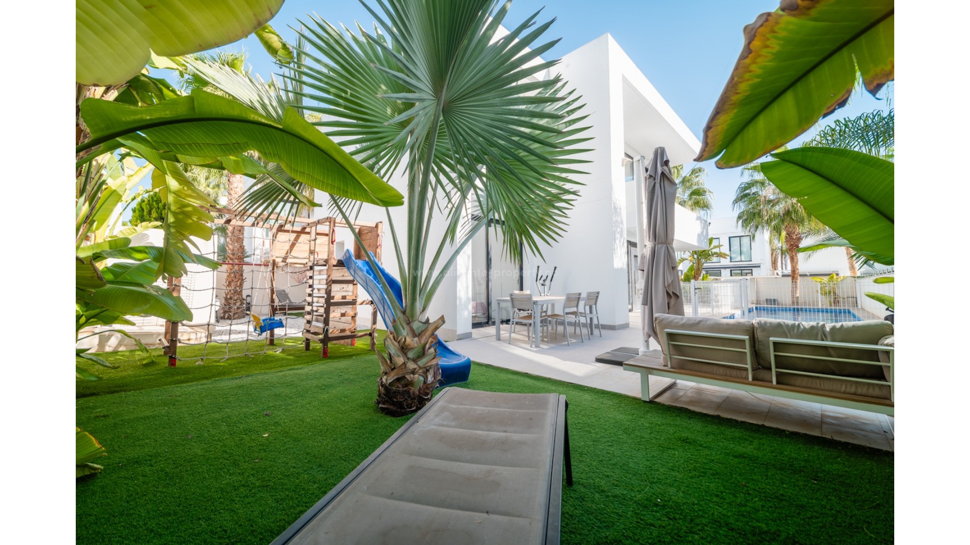 Villa en Pueblo Bravo