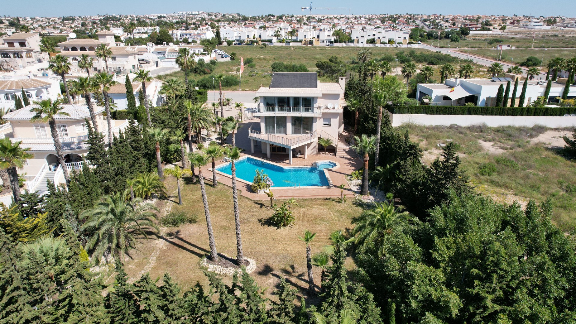 Villa en Pueblo Bravo