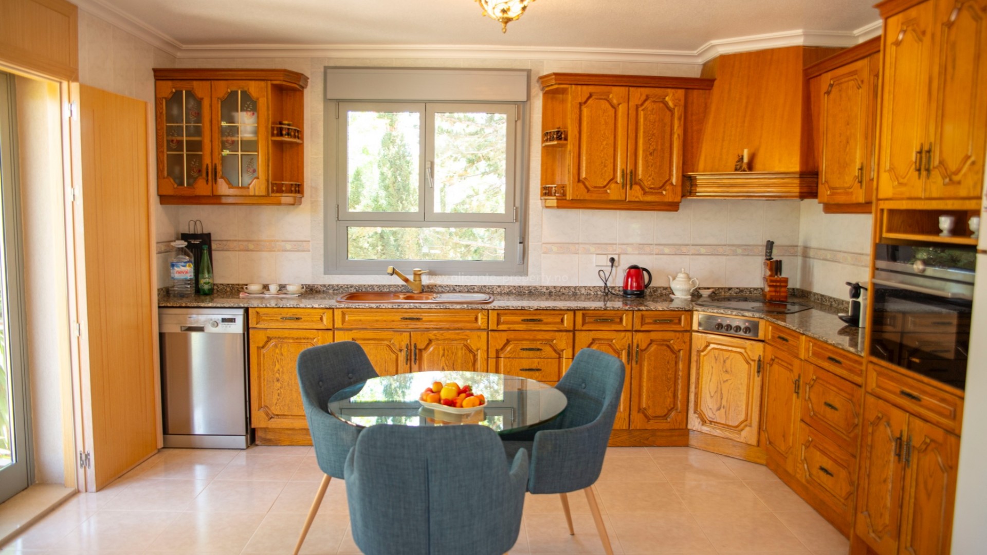 Villa en Pueblo Bravo