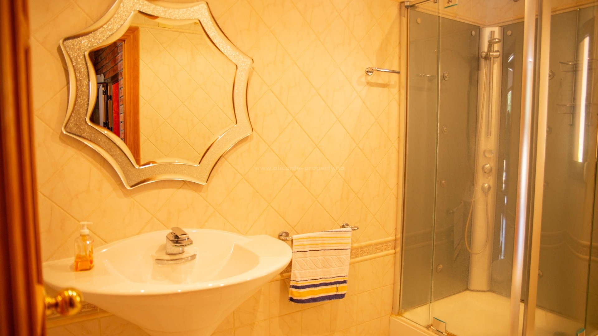 Villa en Pueblo Bravo