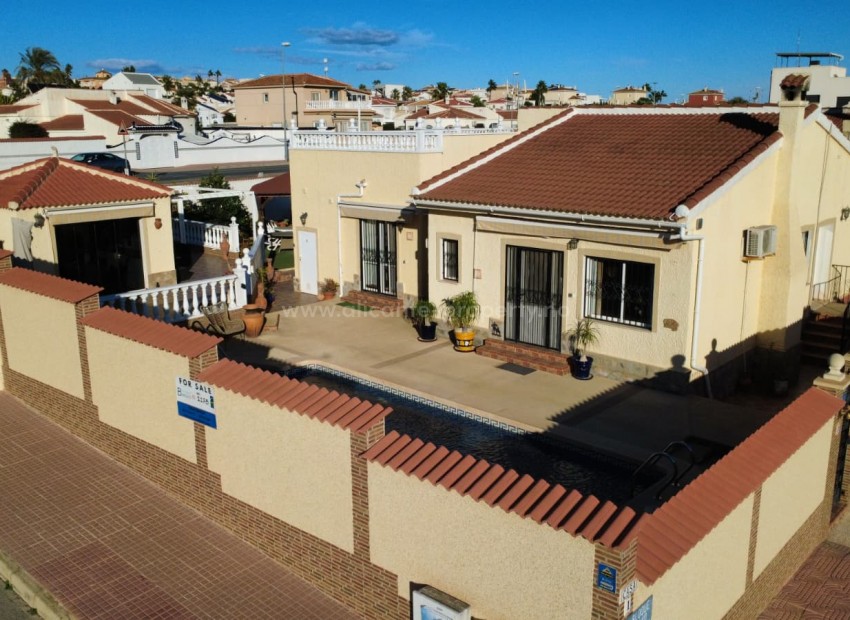 Villa en Pueblo Bravo