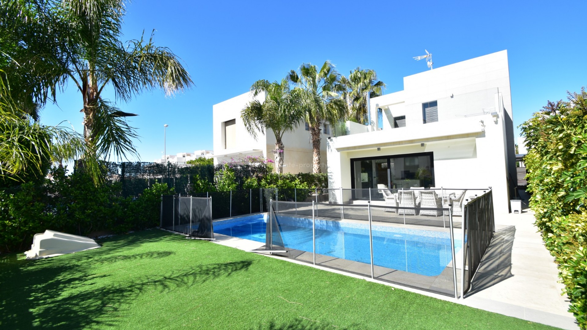 Villa en Pueblo Bravo