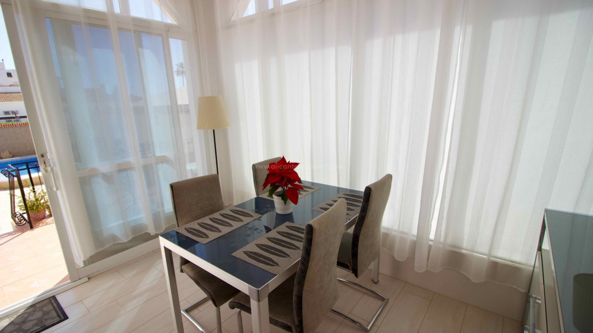 Villa en Pueblo Bravo