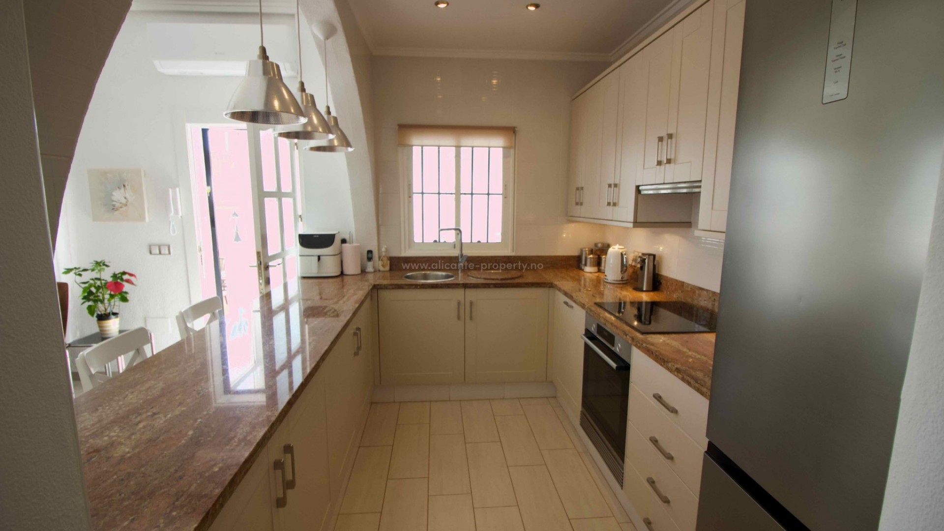 Villa en Pueblo Bravo