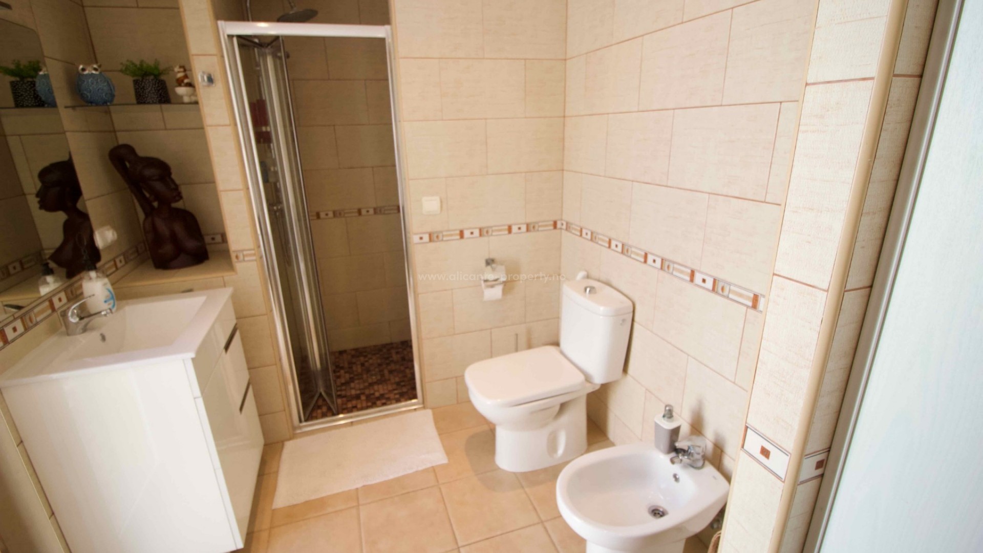 Villa en Pueblo Bravo