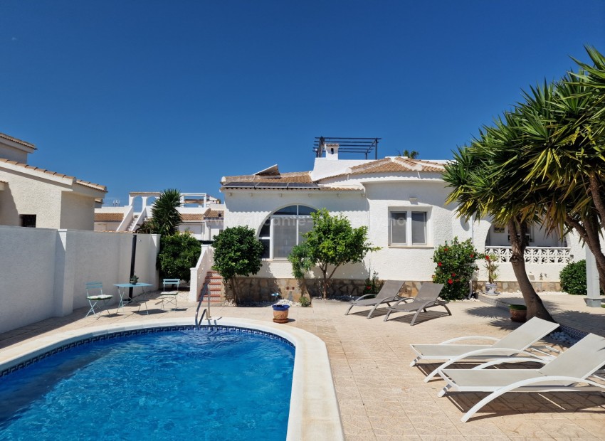 Villa en Pueblo Bravo