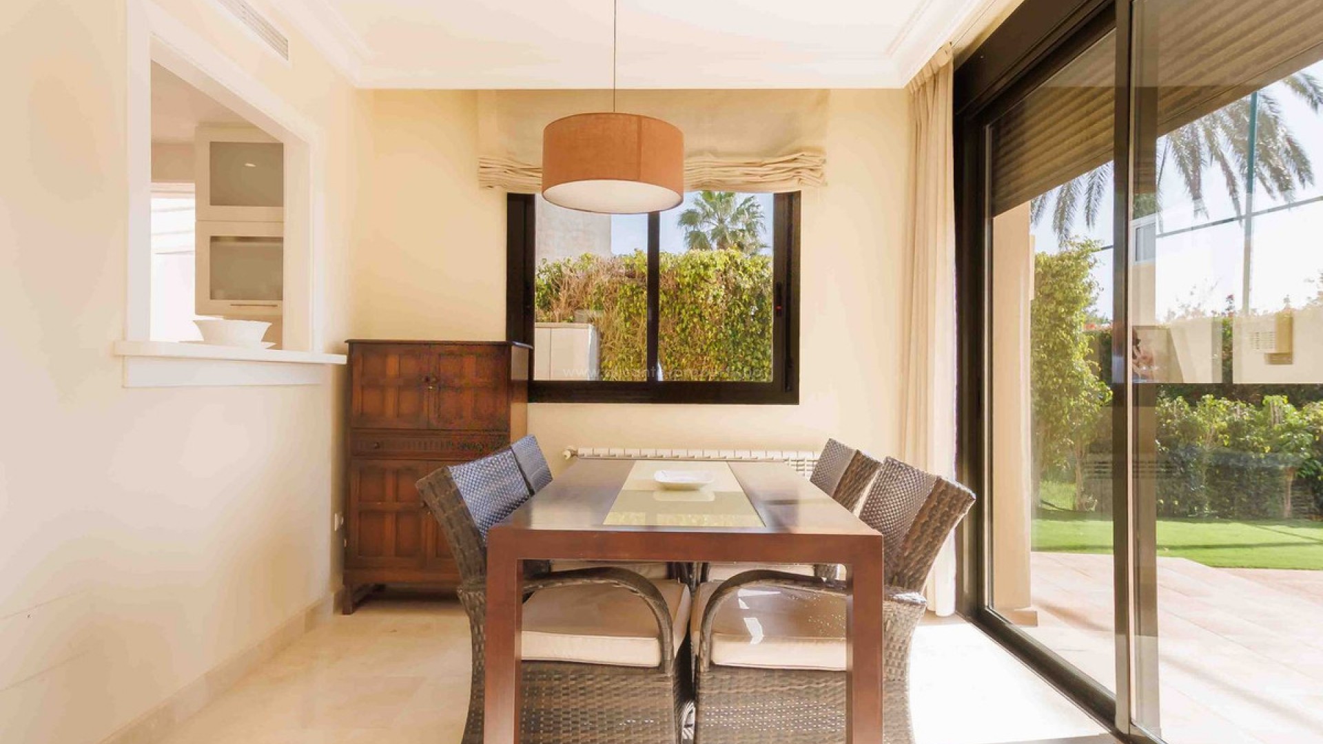 Villa en Roda