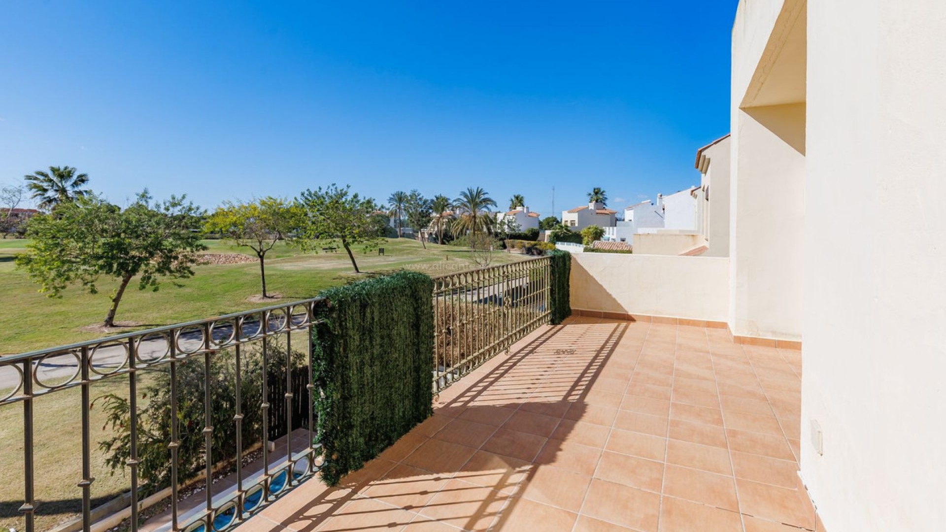 Villa en Roda
