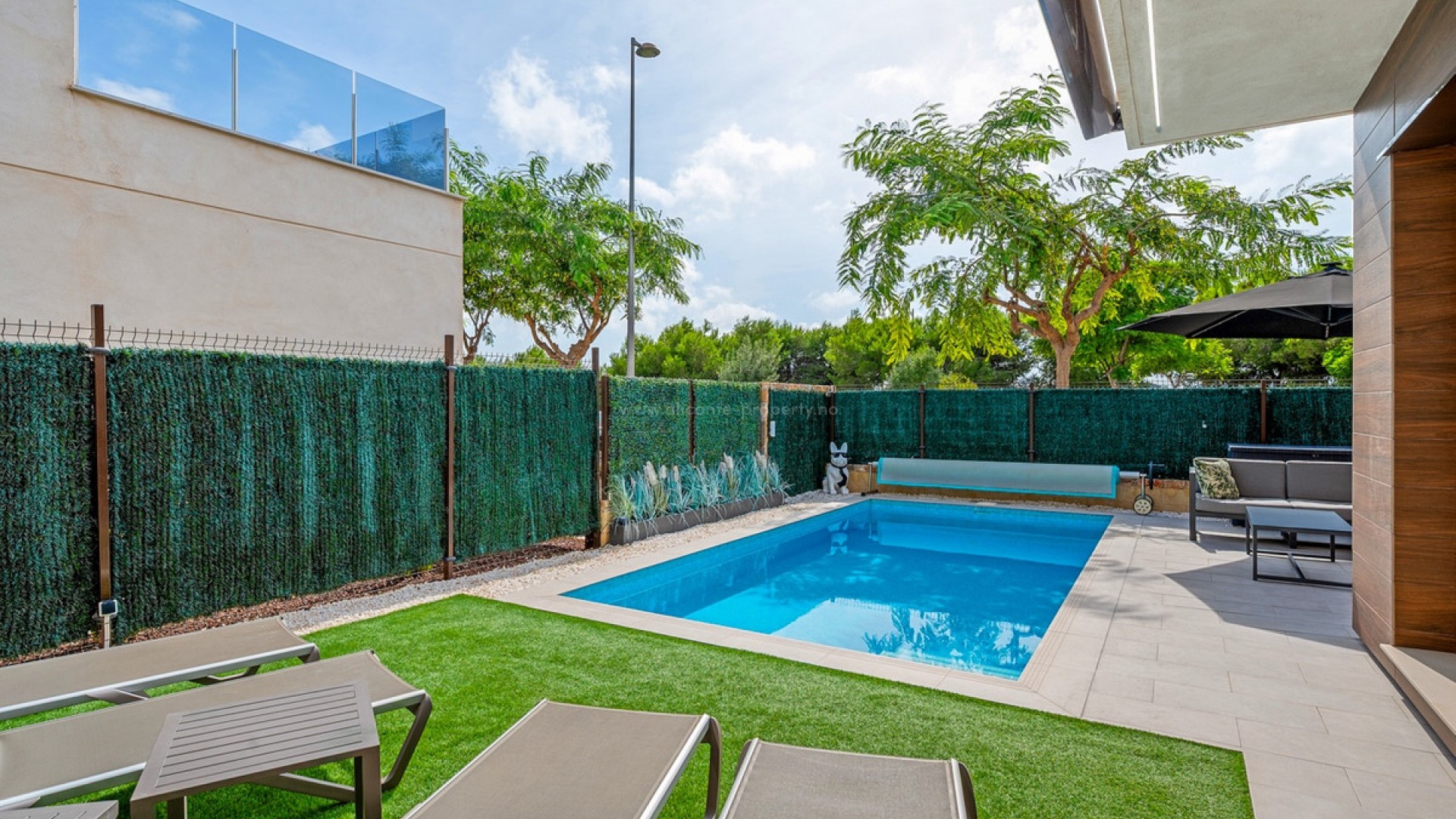 Villa en Roda