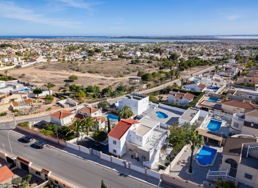 Villa en Rojales