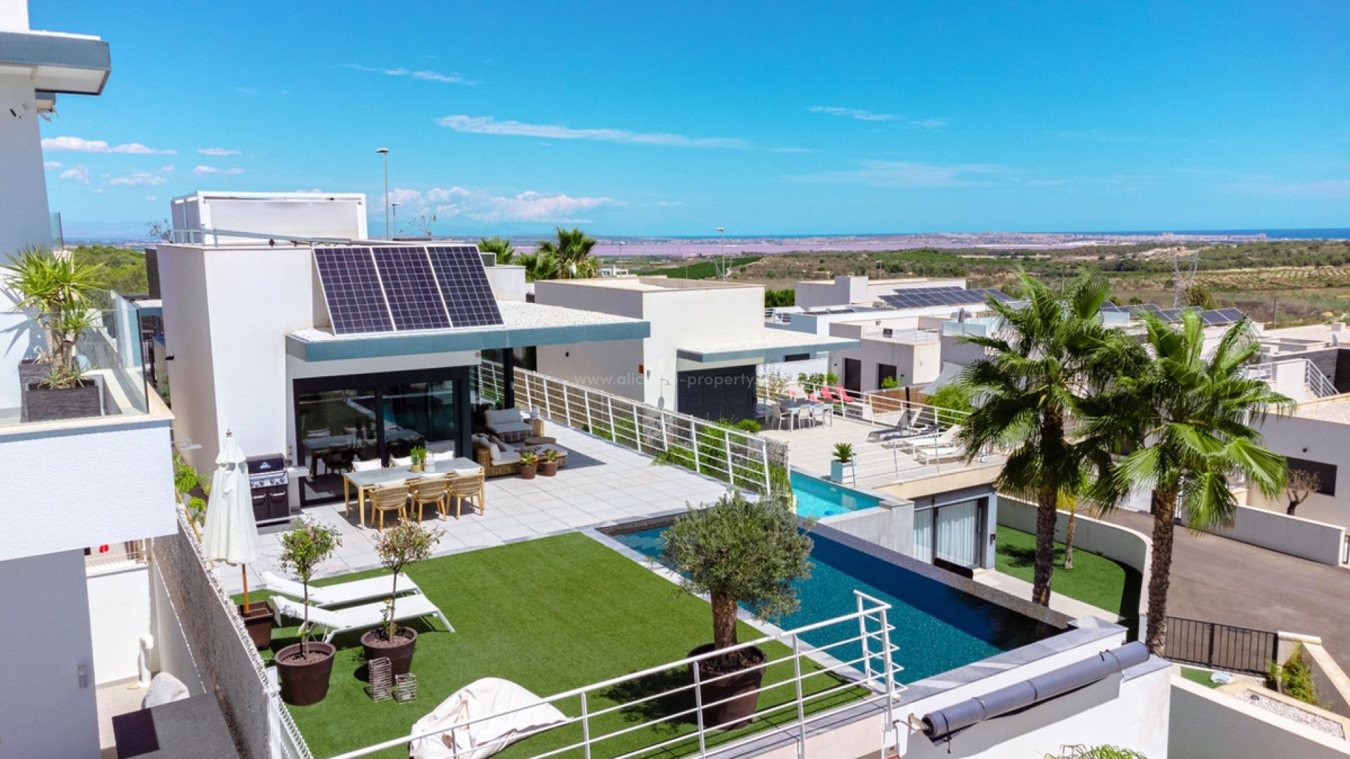 Villa en San Miguel de Salinas Centro