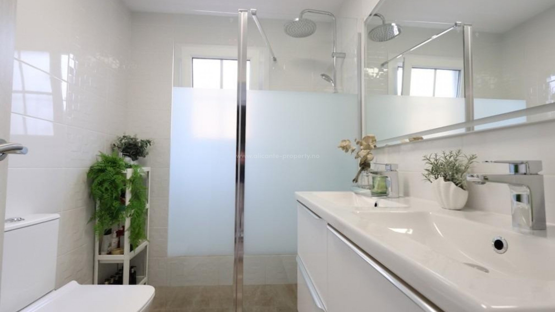 Villa en San Miguel de Salinas Centro