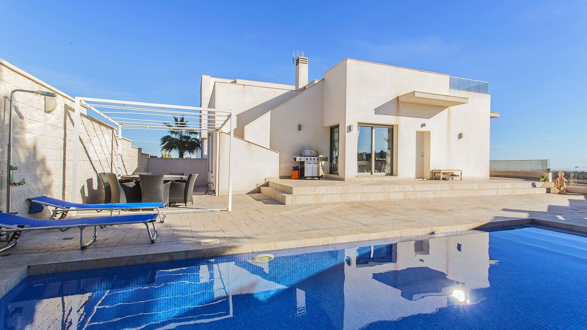 Villa en San Miguel de Salinas Centro