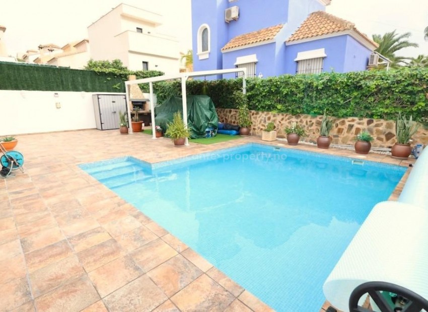Villa en San Miguel de Salinas Centro
