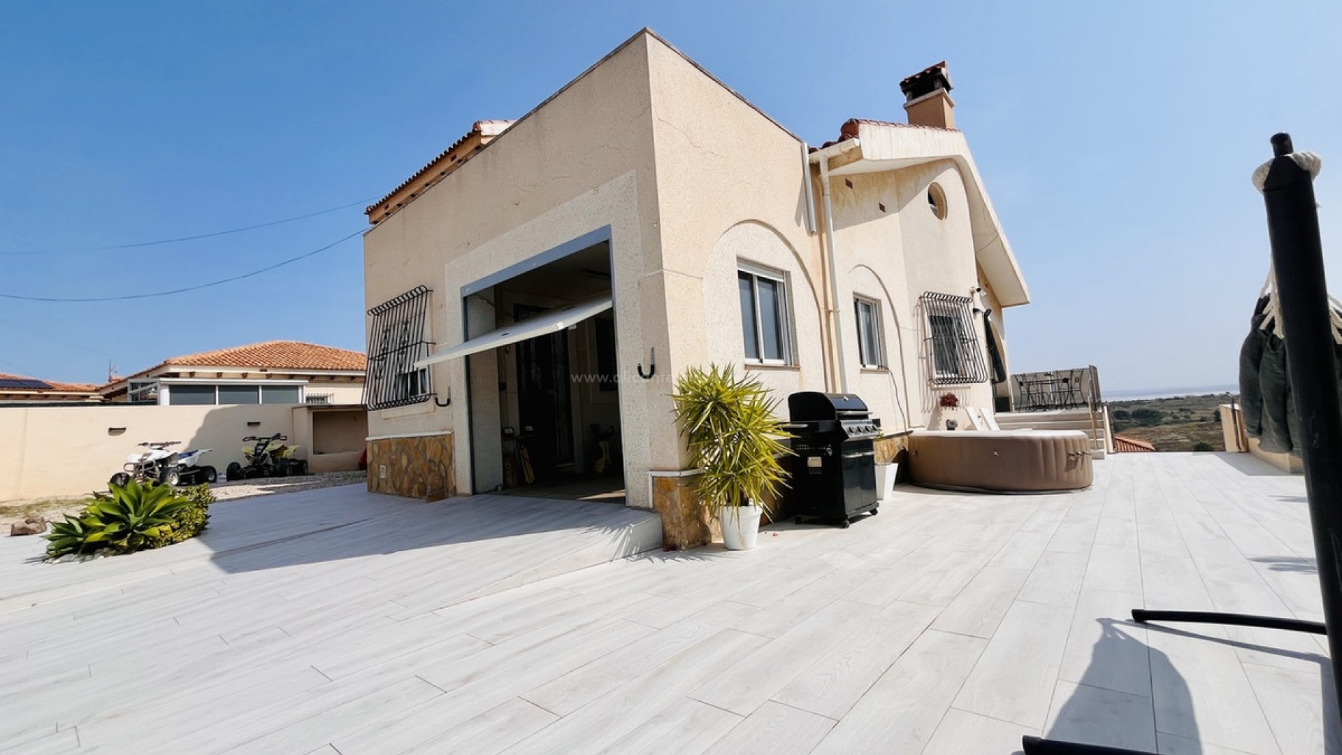 Villa en San Miguel de Salinas Centro