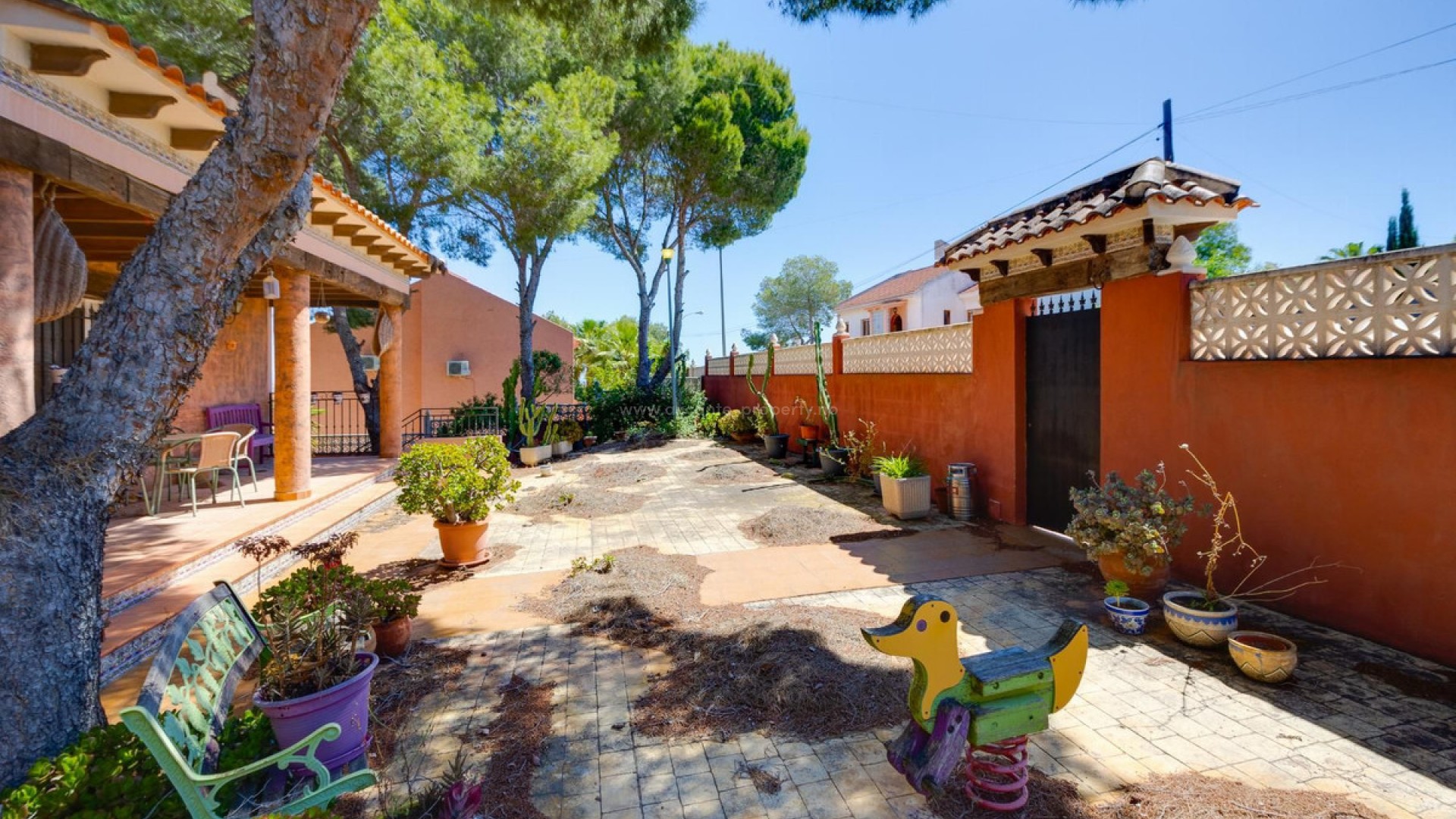 Villa en San Miguel de Salinas Centro
