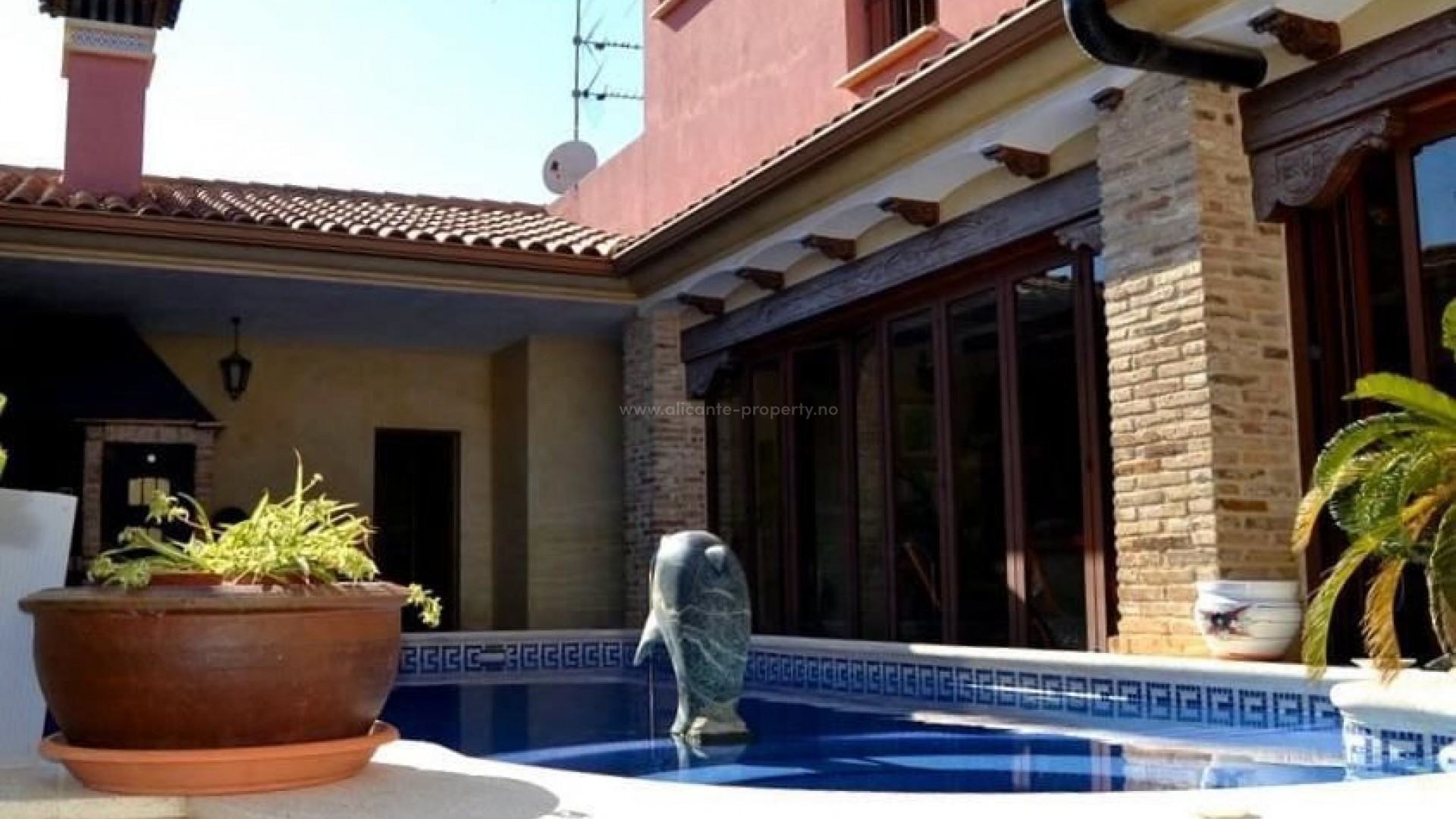 Villa en San Miguel de Salinas Centro