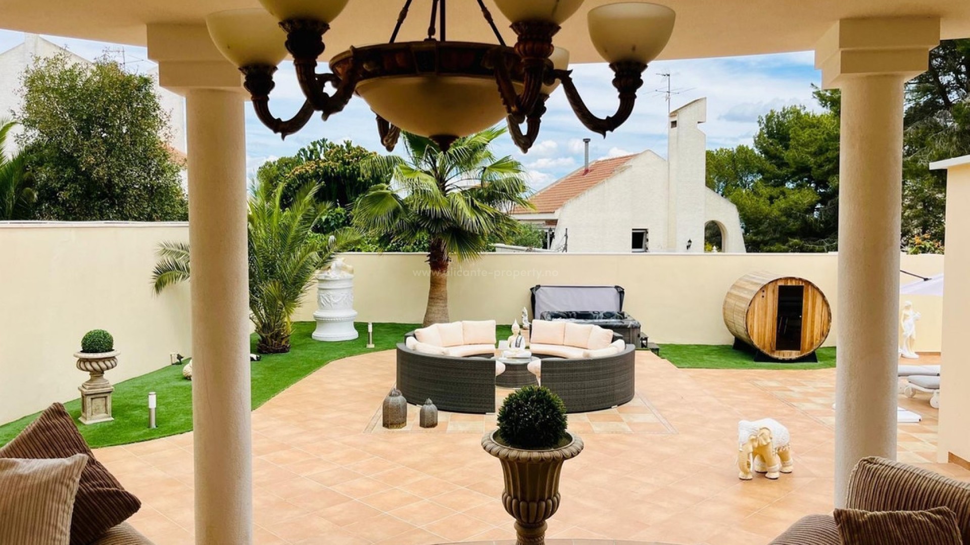 Villa en San Miguel de Salinas Centro