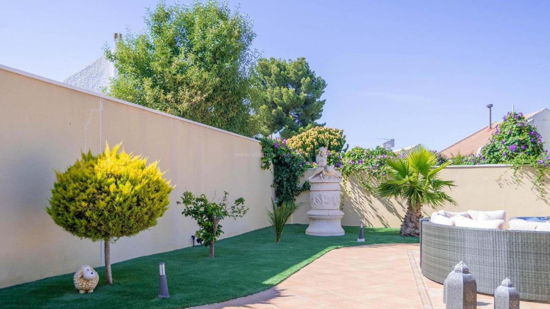 Villa en San Miguel de Salinas Centro