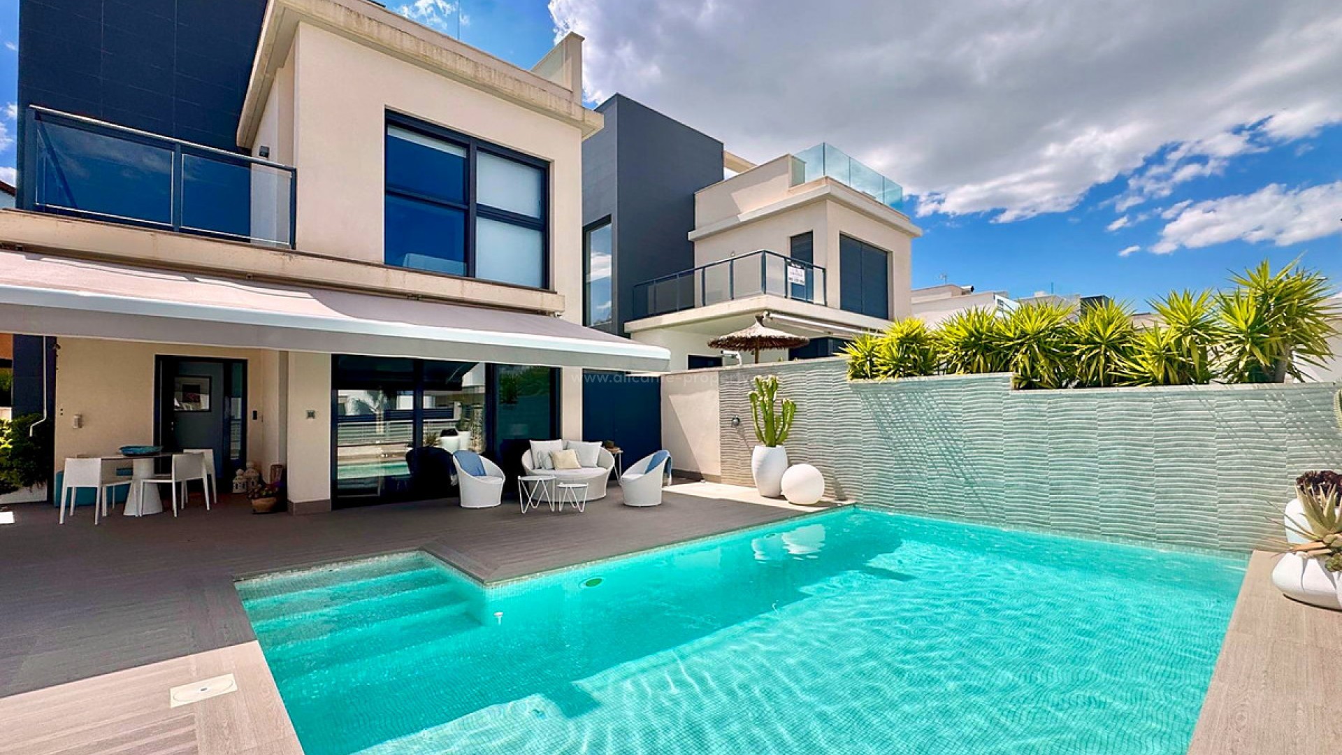 Villa en San Miguel de Salinas Centro