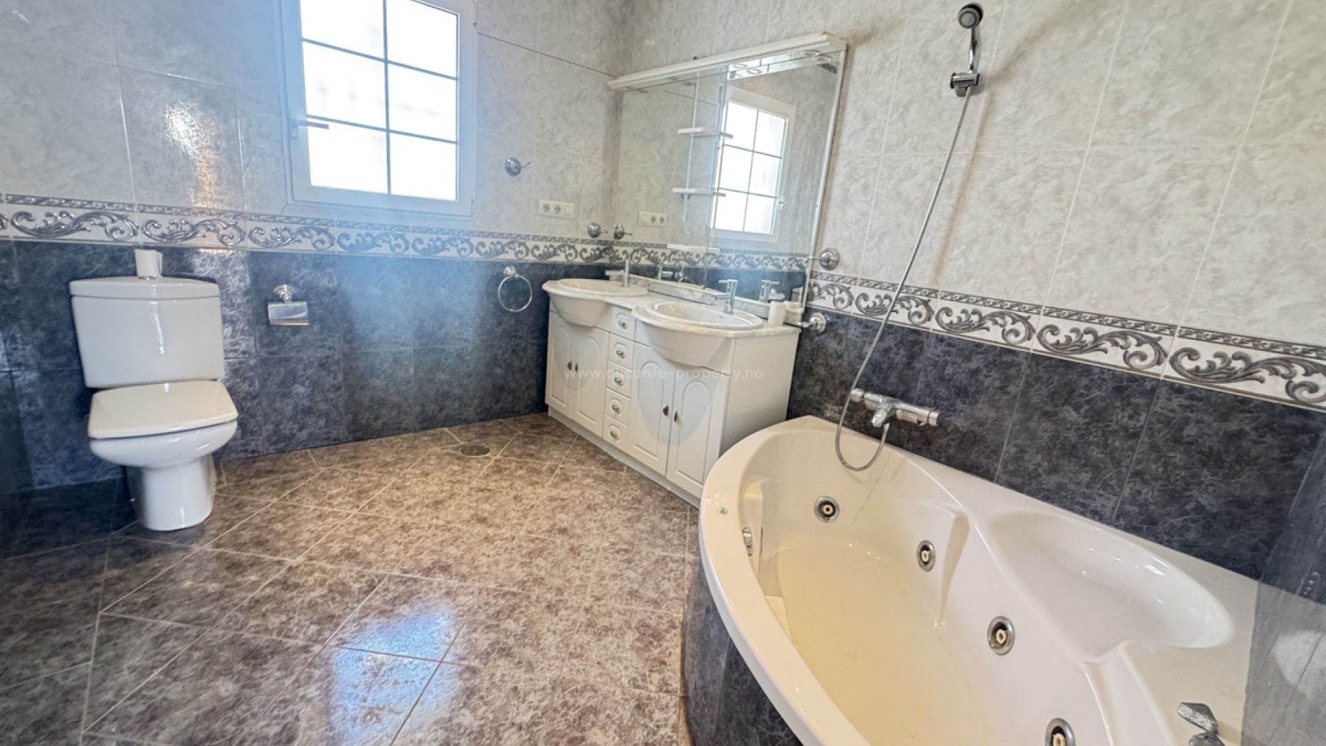 Villa en San Miguel de Salinas