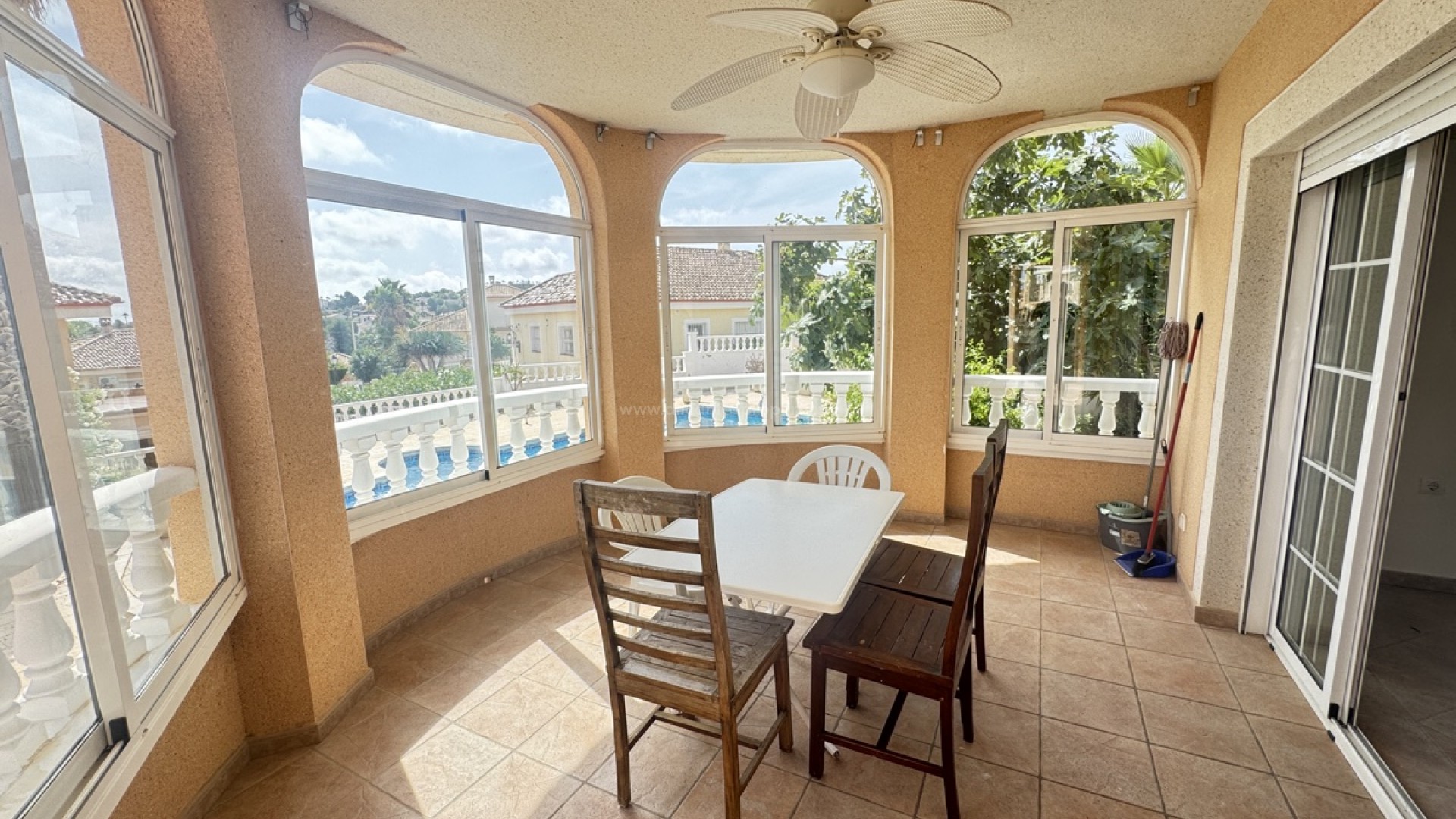 Villa en San Miguel de Salinas