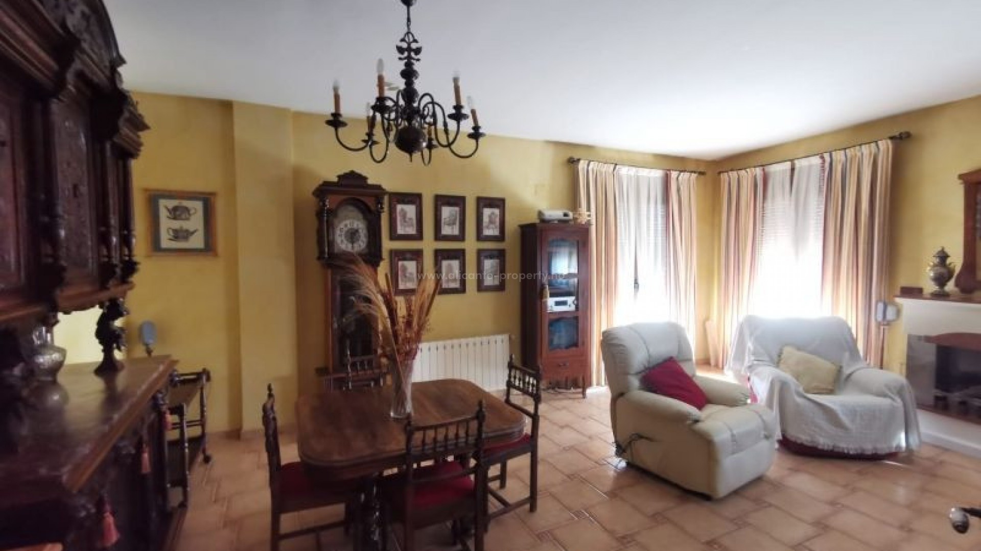 Villa en San Miguel de Salinas