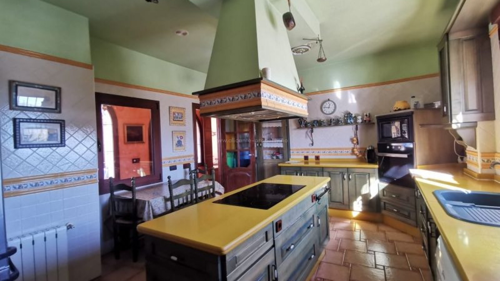 Villa en San Miguel de Salinas