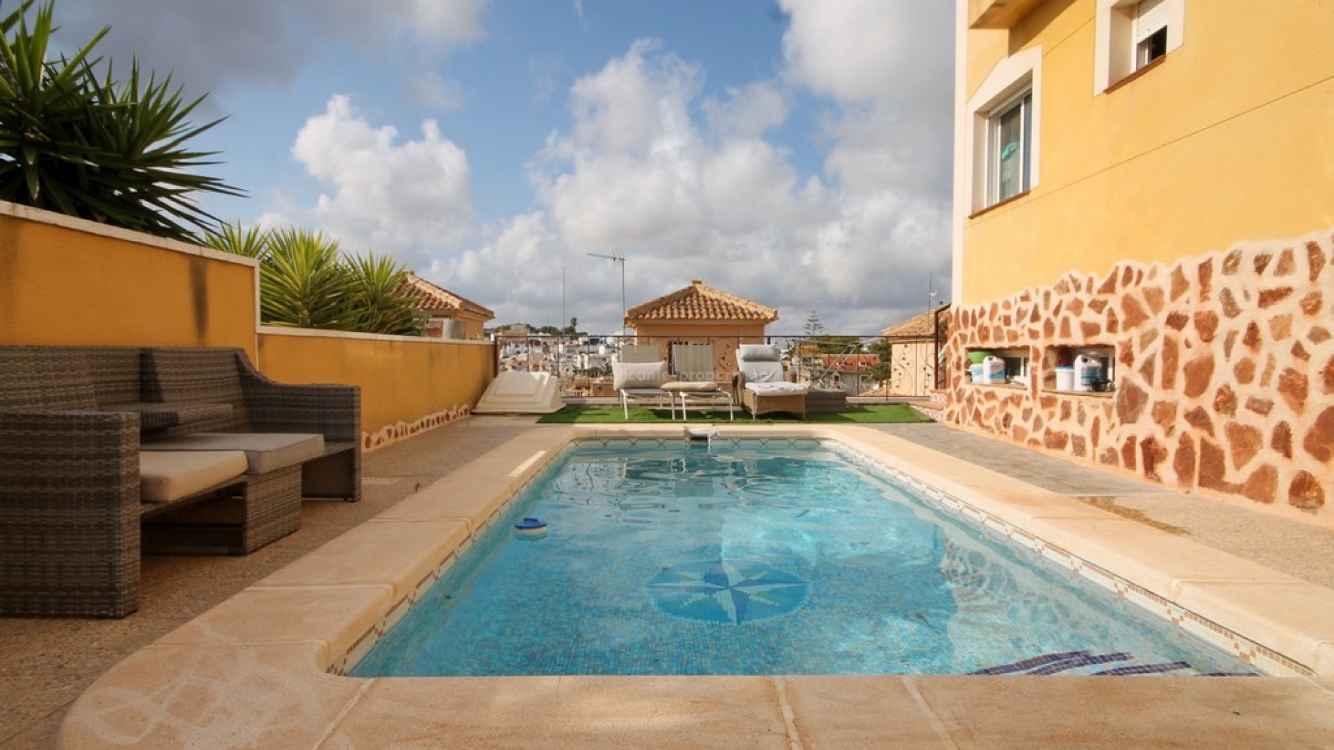 Villa en San Miguel de Salinas