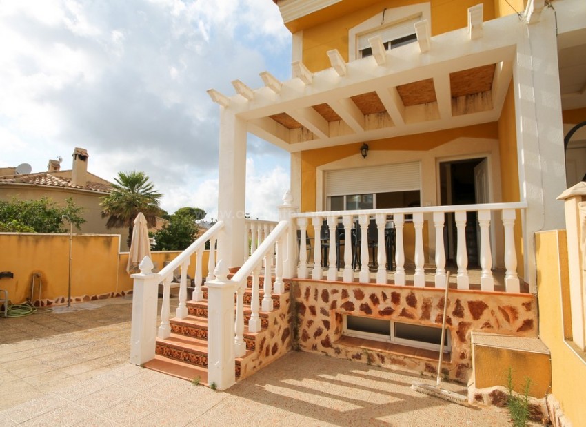 Villa en San Miguel de Salinas
