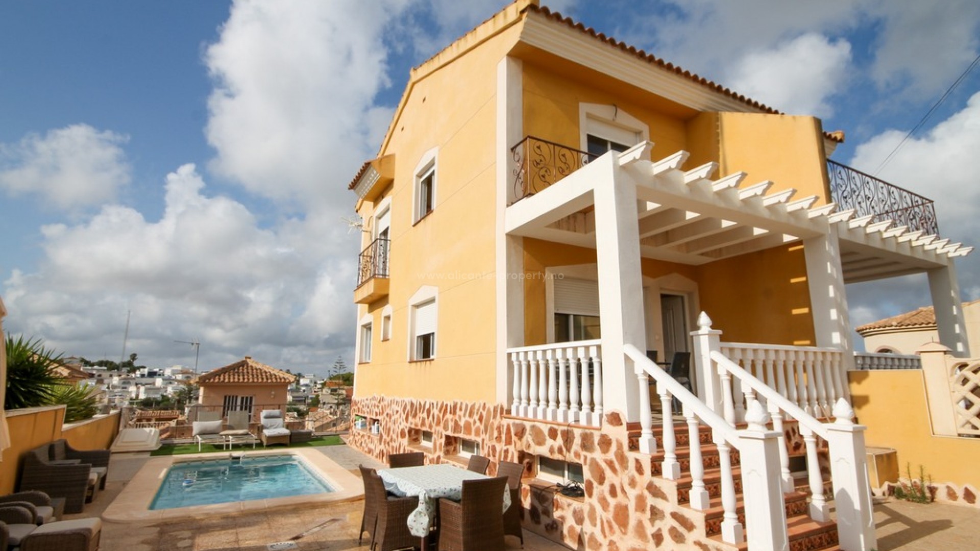 Villa en San Miguel de Salinas